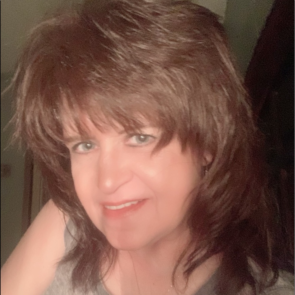***PLEASE READ/ABOUT MY CLOSET INFORMATION“BELOW MORE ABOUT WHAT I SELL.